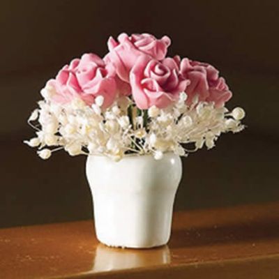 Pink Rose Arrangement in Vase                               