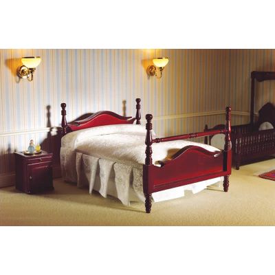 Victorian Pediment Double Bed (M)                           