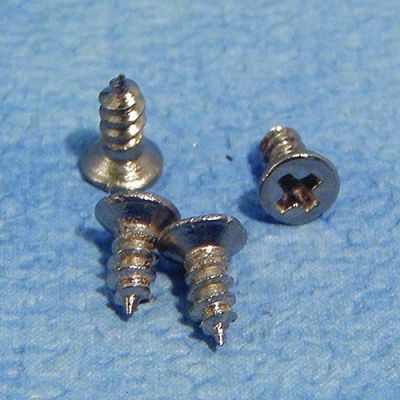 12 x 5mm Steel Screws